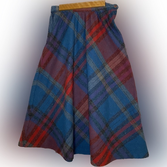 U.S. Clothing Co Dresses & Skirts - Sold!!!U.S. Clothing Co Plaid Recycled Wool Long Skirt Vintage 80s Women’s 11/12